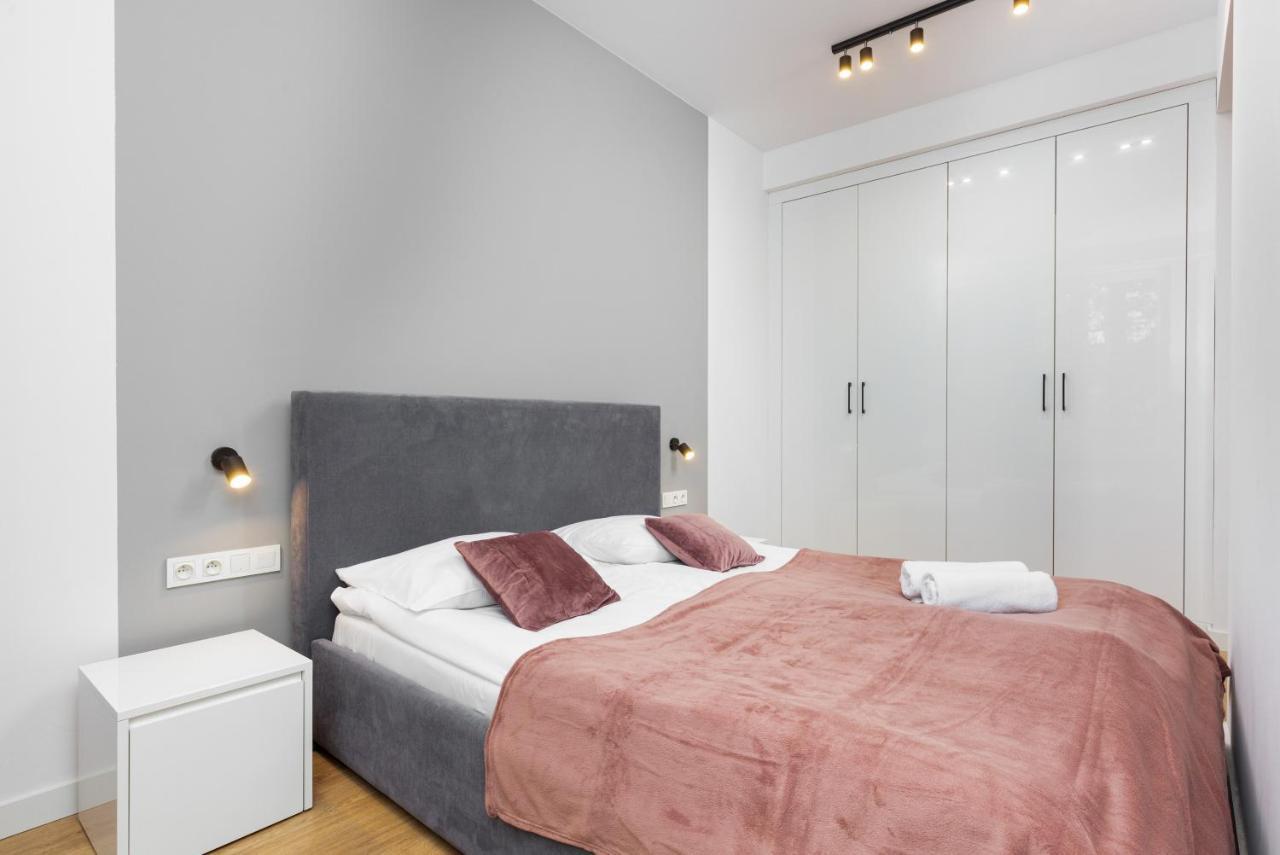 Slawinska Apartment Warsaw Wola By Noclegi Renters المظهر الخارجي الصورة