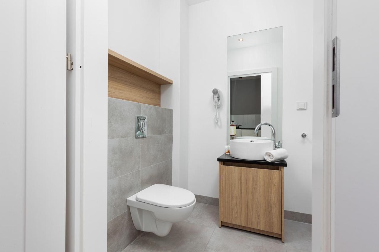 Slawinska Apartment Warsaw Wola By Noclegi Renters المظهر الخارجي الصورة