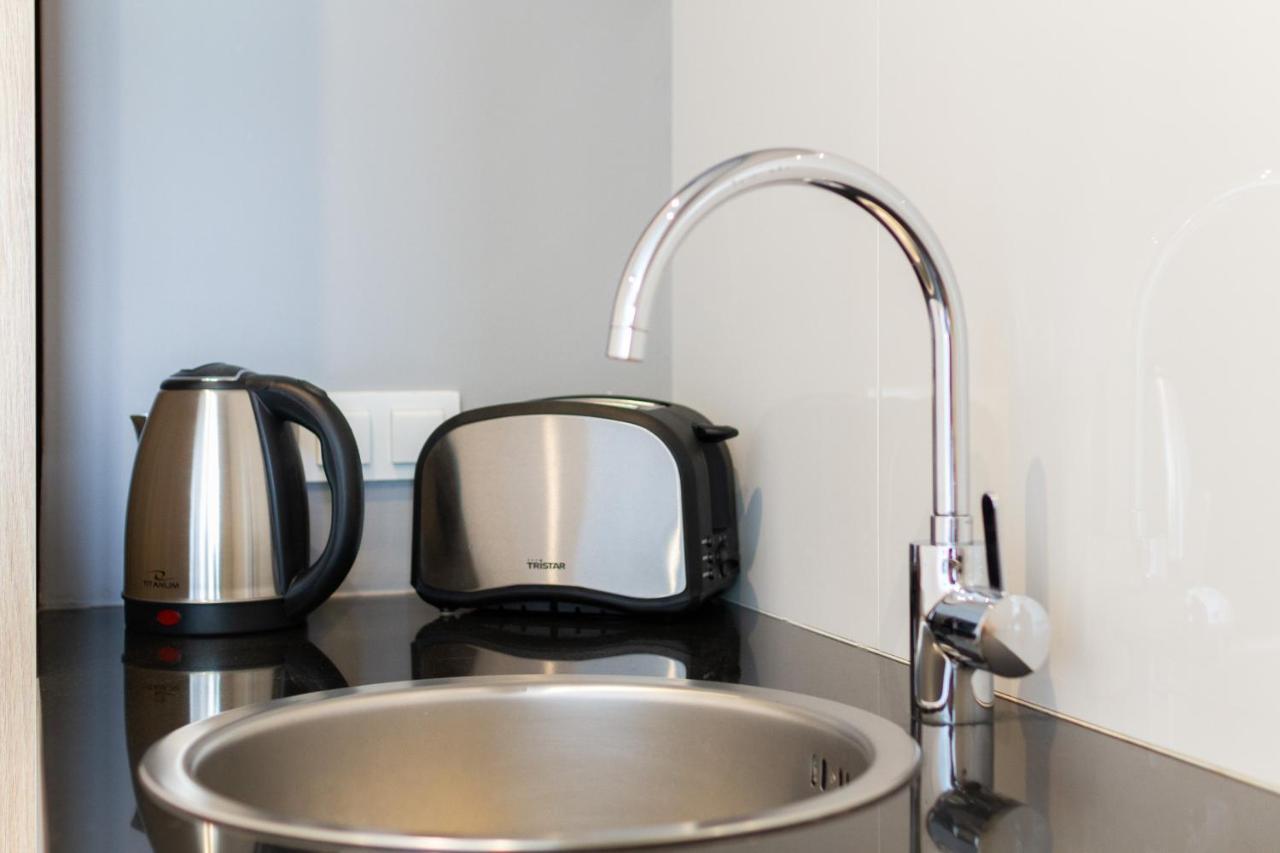 Slawinska Apartment Warsaw Wola By Noclegi Renters المظهر الخارجي الصورة